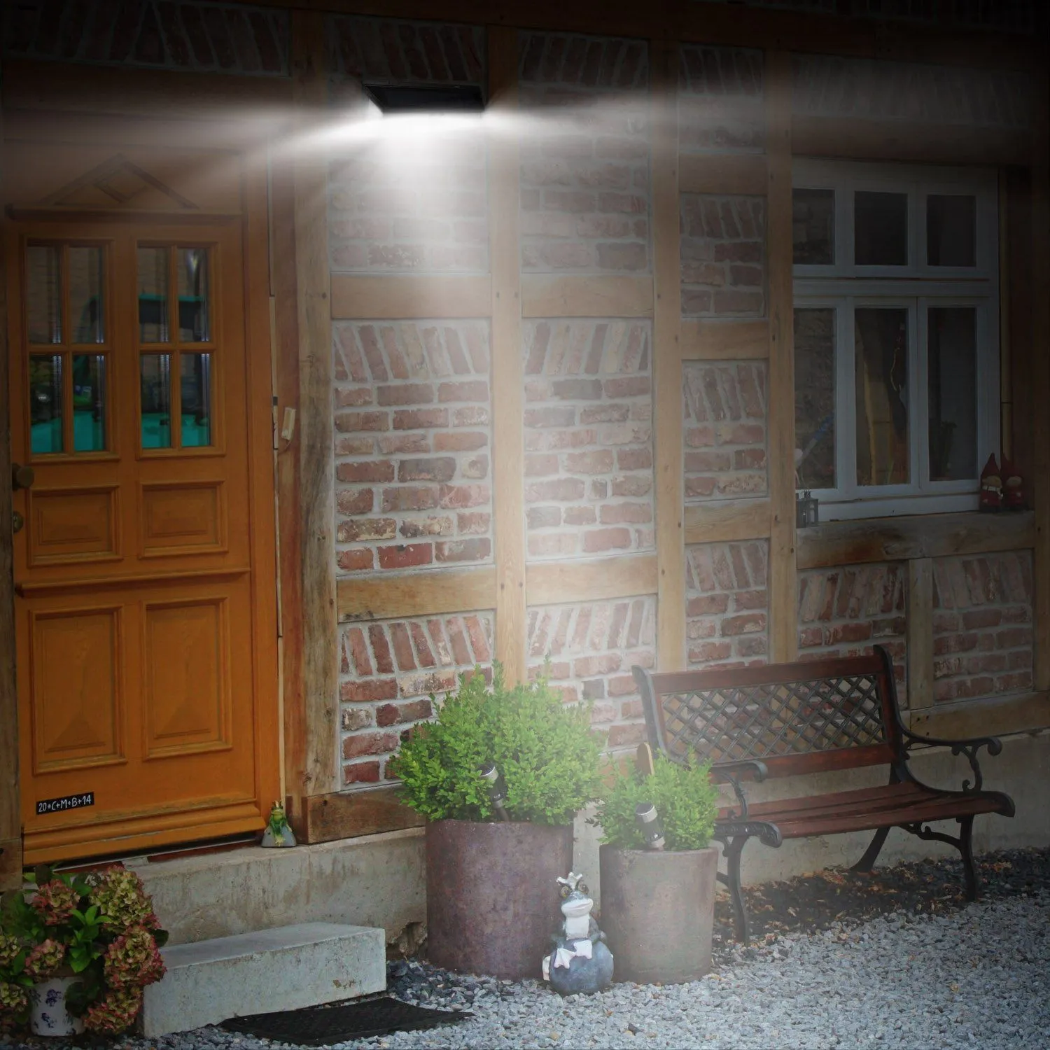118 LEDs Solar Wall Light Outdoor Motion Sensor Lamp