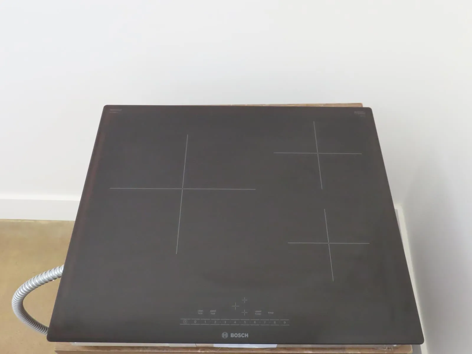 Bosch 500 Series NIT5460UC Black 24" Electric Induction Cooktop