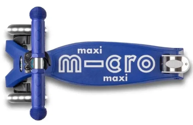 Micro Scooter Maxi Deluxe LED Scooter - Blue