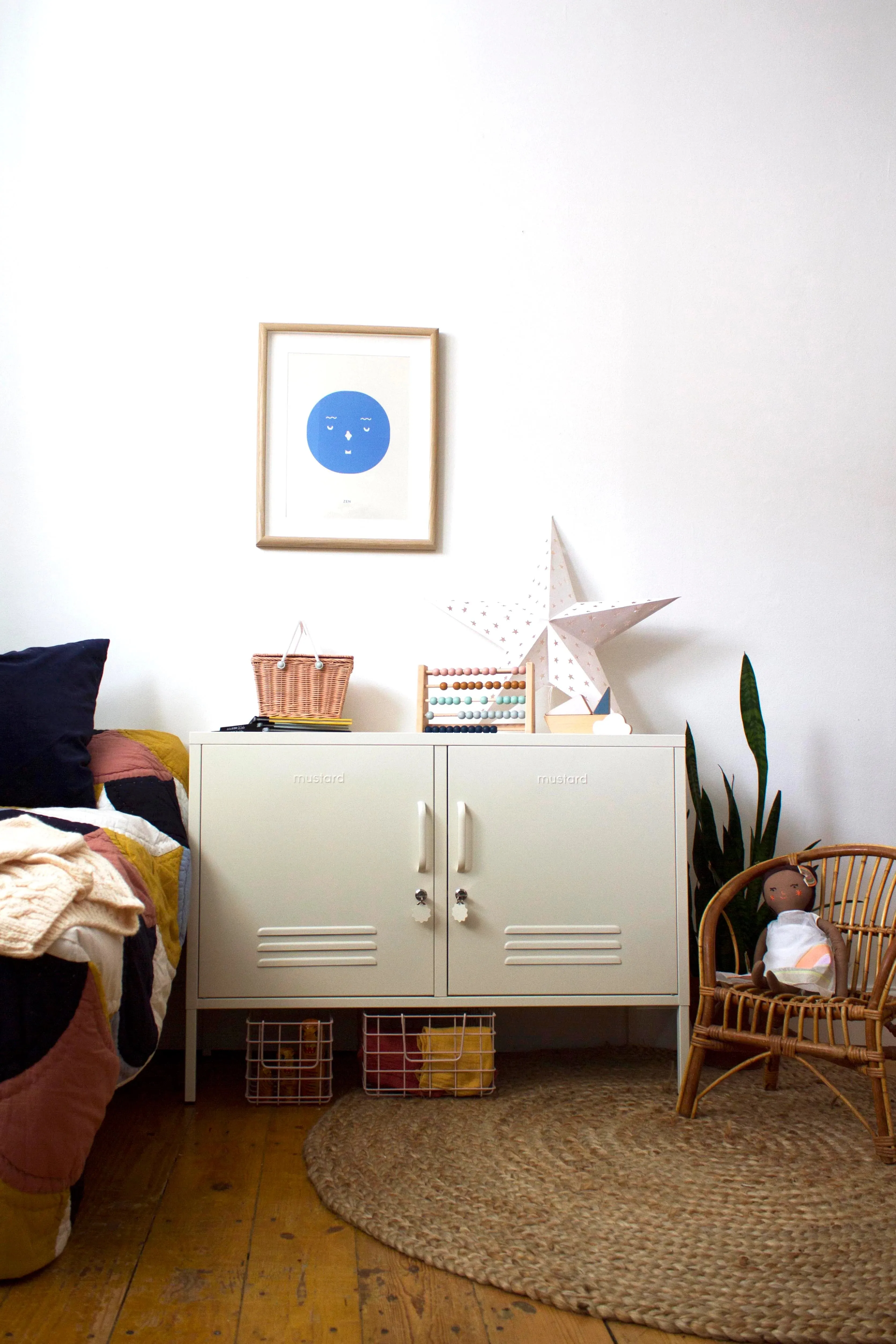 MUSTARD MADE LOCKER | The Lowdown | Chalk