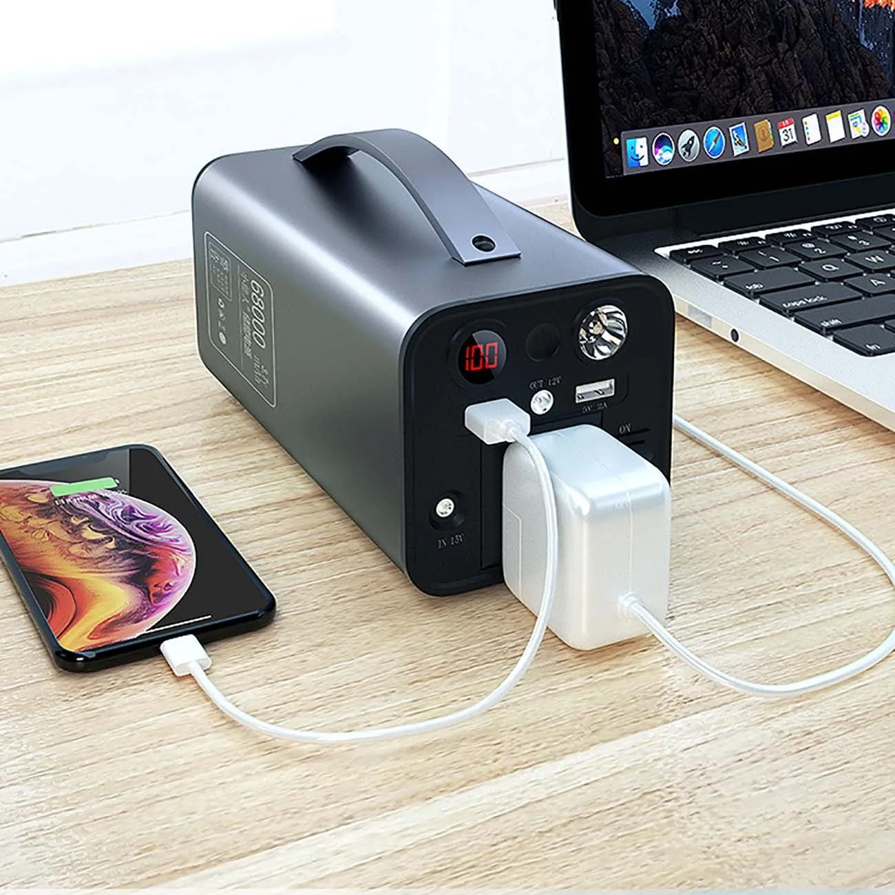 Portable 68000mAh Emergency Power Station