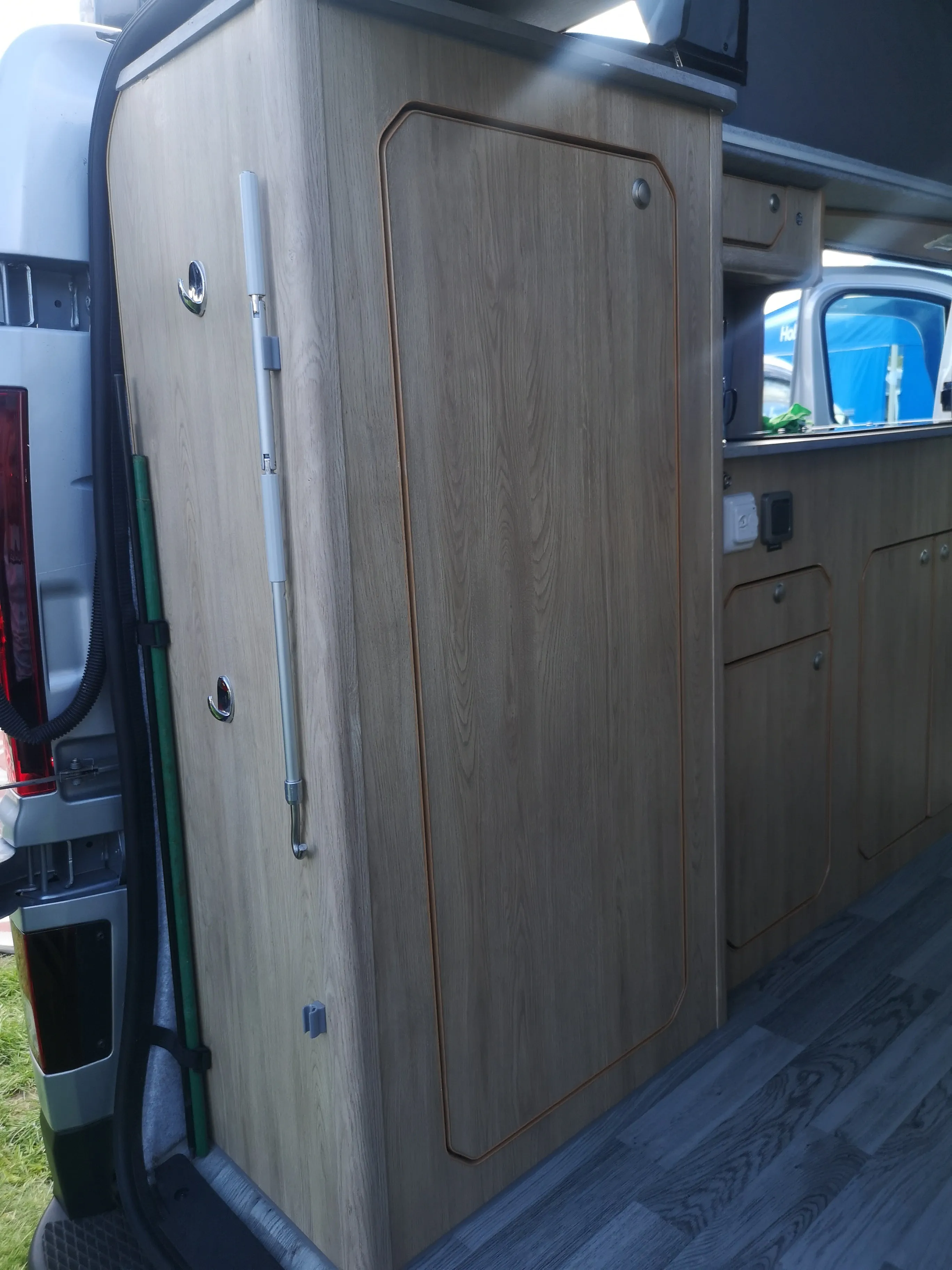 The Mamble Camper van Conversion for the Renault Trafic, Nissan NV300 Fiat Talento