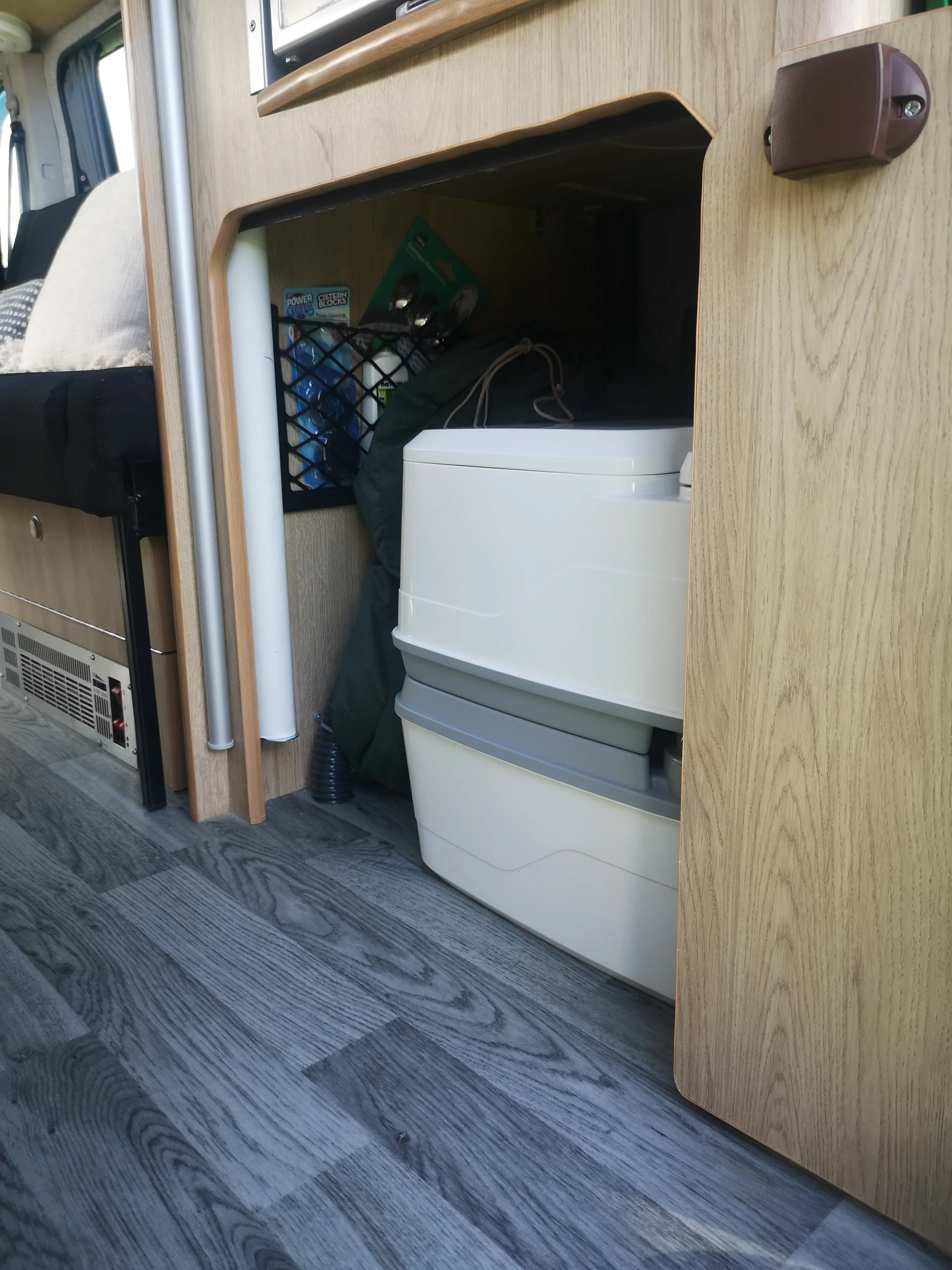 The Mamble Camper van Conversion for the Renault Trafic, Nissan NV300 Fiat Talento