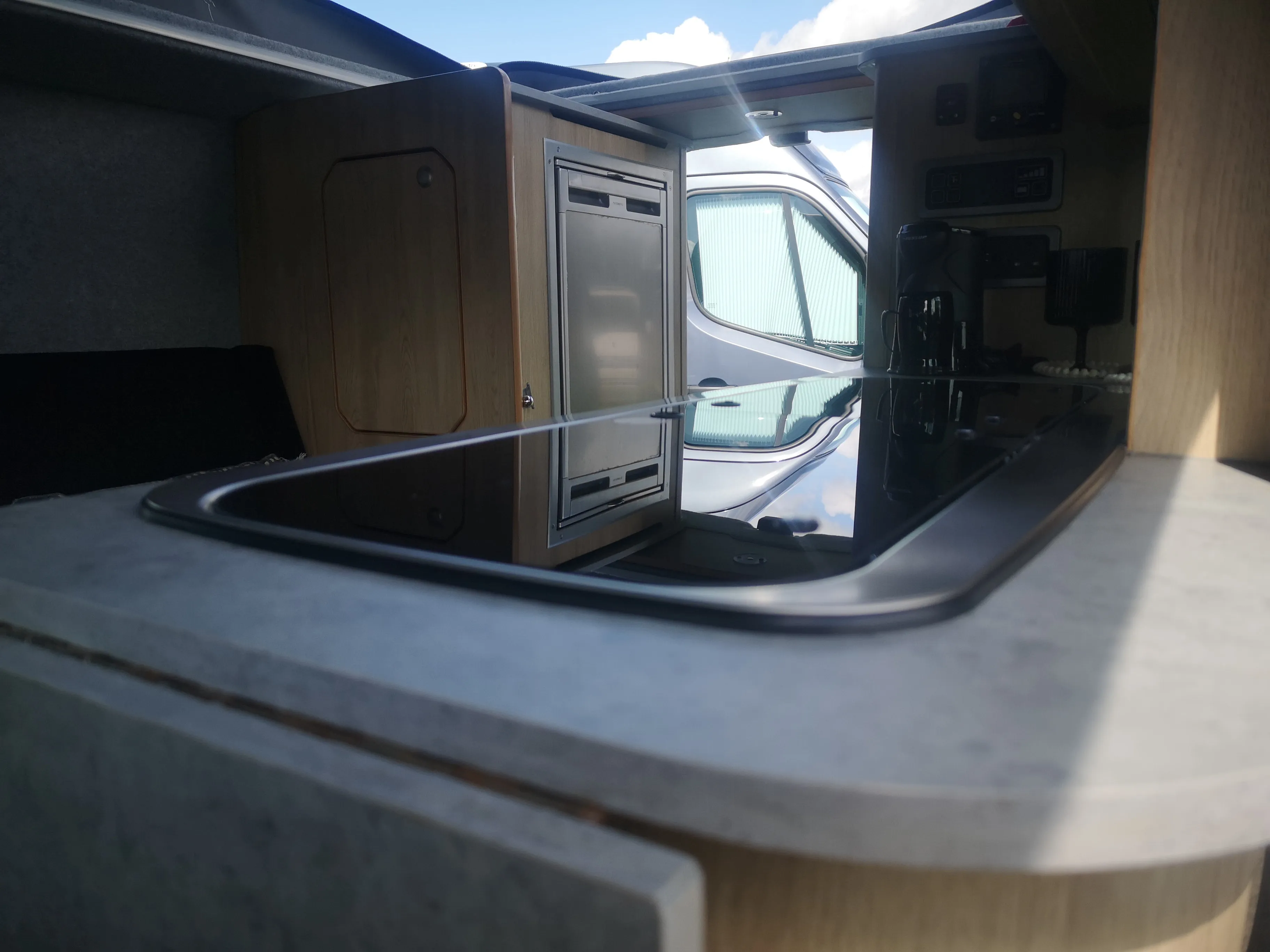 The Mamble Camper van Conversion for the Renault Trafic, Nissan NV300 Fiat Talento