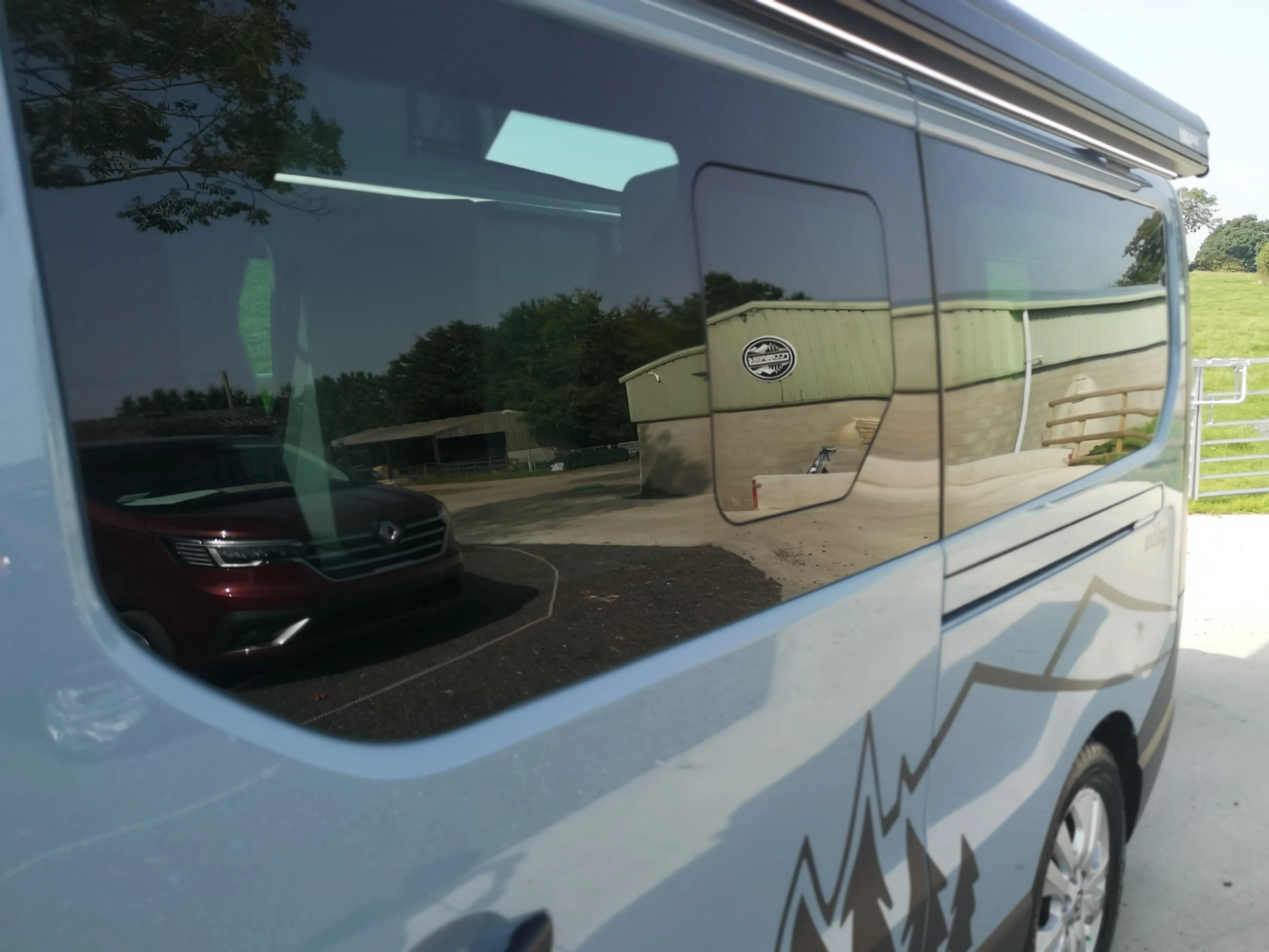 The Mamble Camper van Conversion for the Renault Trafic, Nissan NV300 Fiat Talento