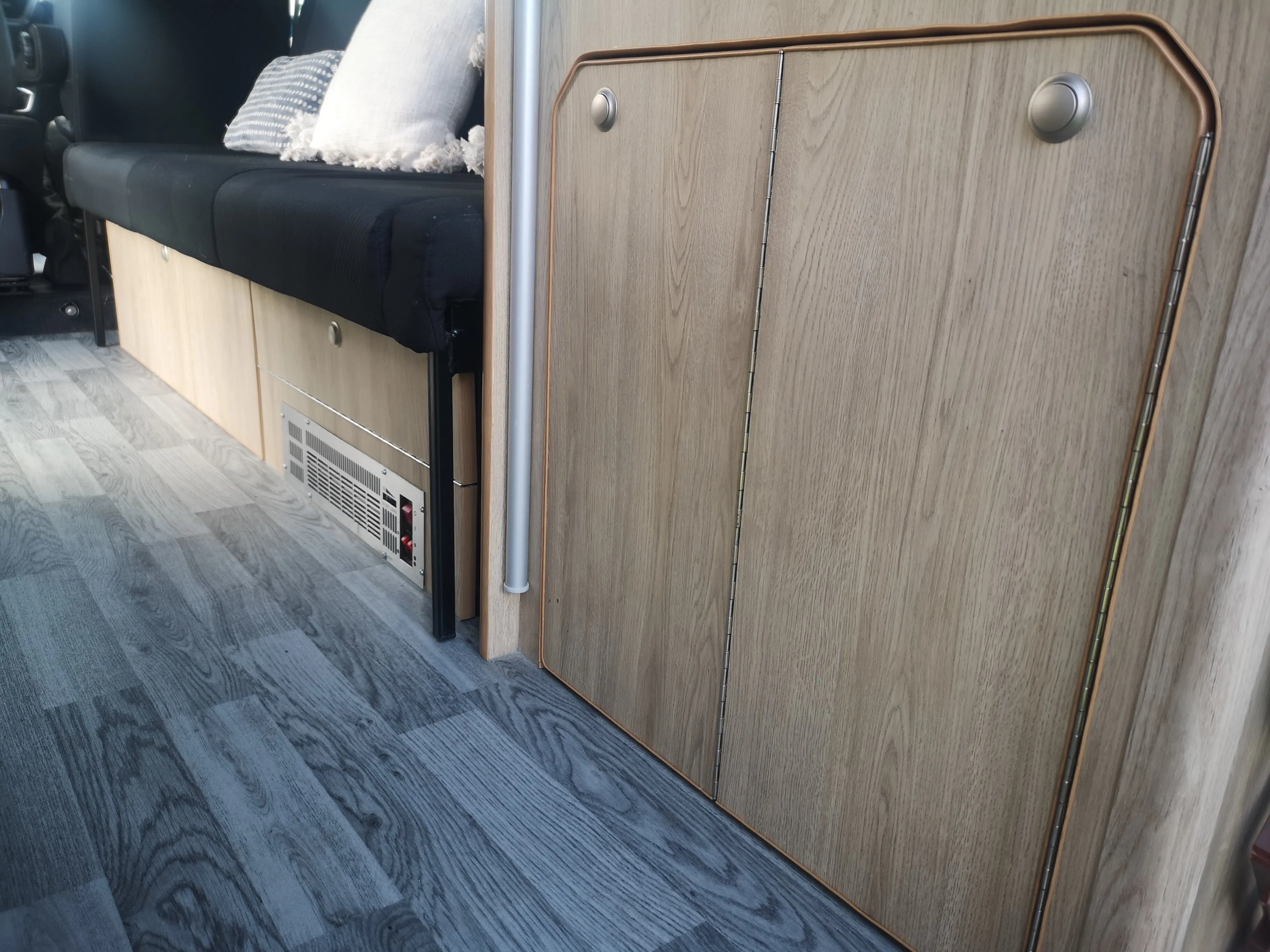 The Mamble Camper van Conversion for the Renault Trafic, Nissan NV300 Fiat Talento