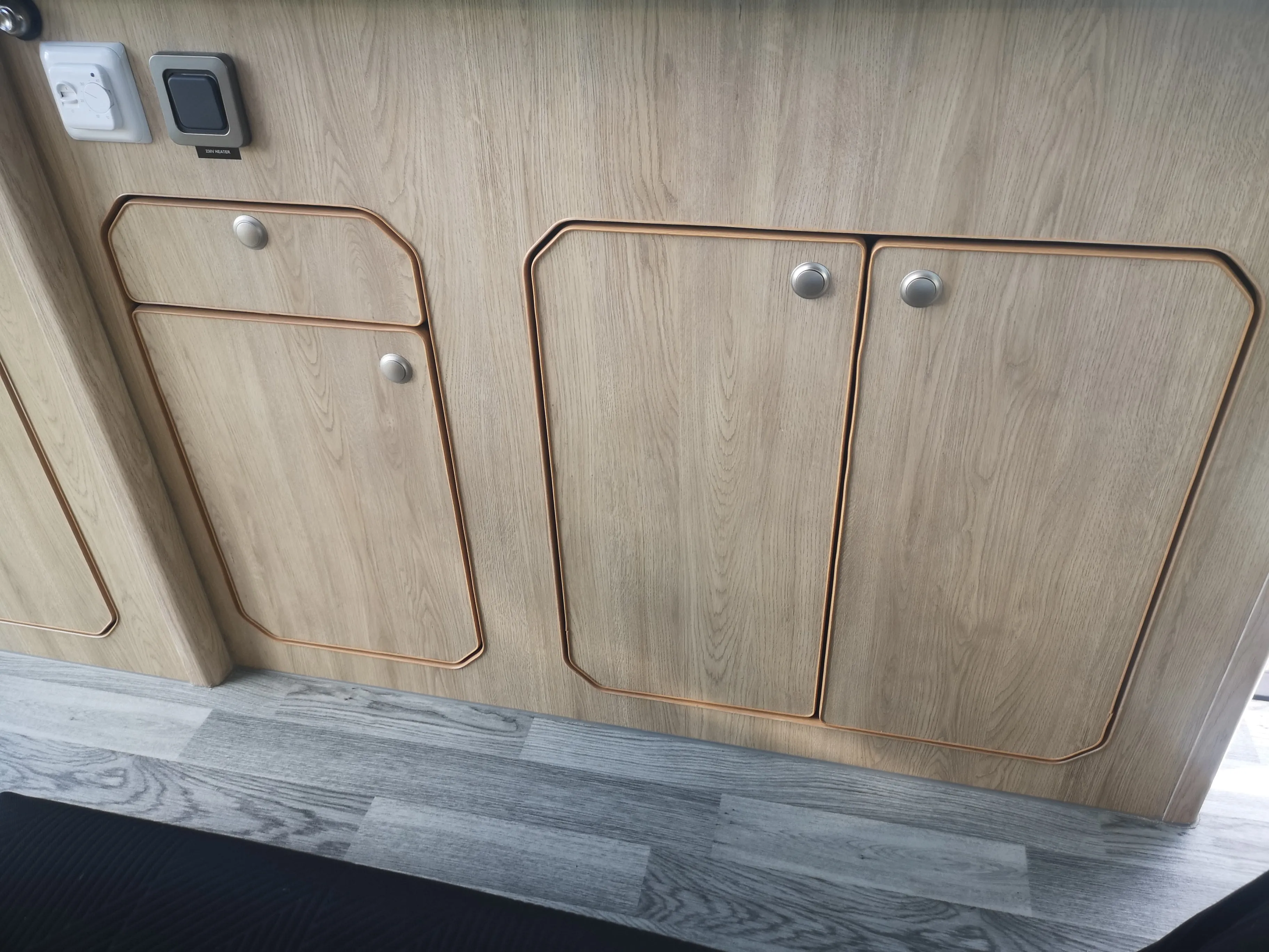 The Mamble Camper van Conversion for the Renault Trafic, Nissan NV300 Fiat Talento