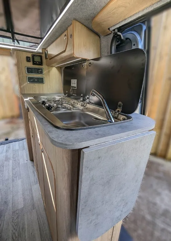 The Mamble Camper van Conversion for the Renault Trafic, Nissan NV300 Fiat Talento