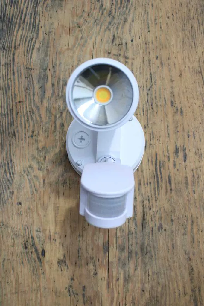 Tulse CCT LED Adjustable Sensor Floodlight
