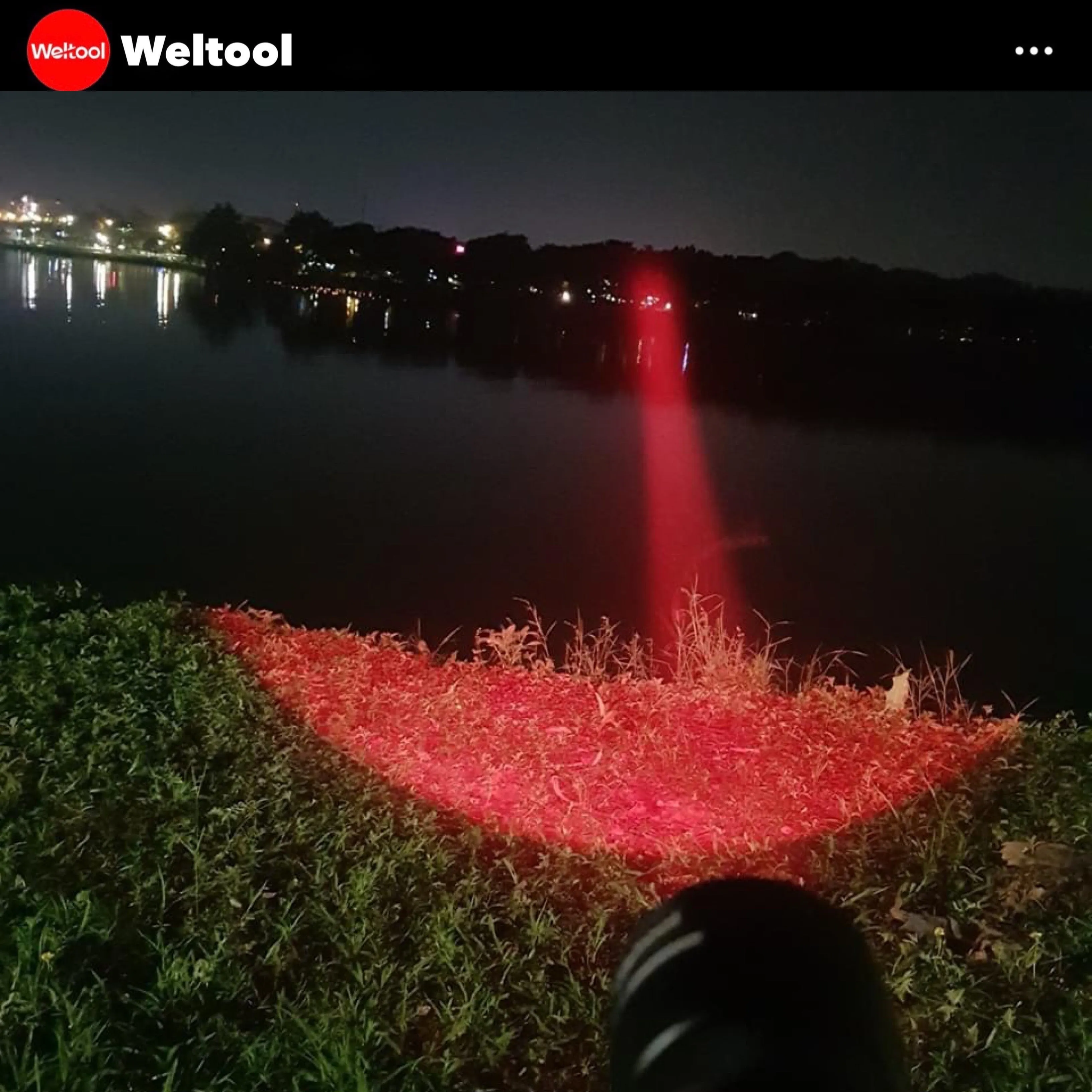 Weltool T10-HR Red Light 342 Lumens  450M Searchlight
